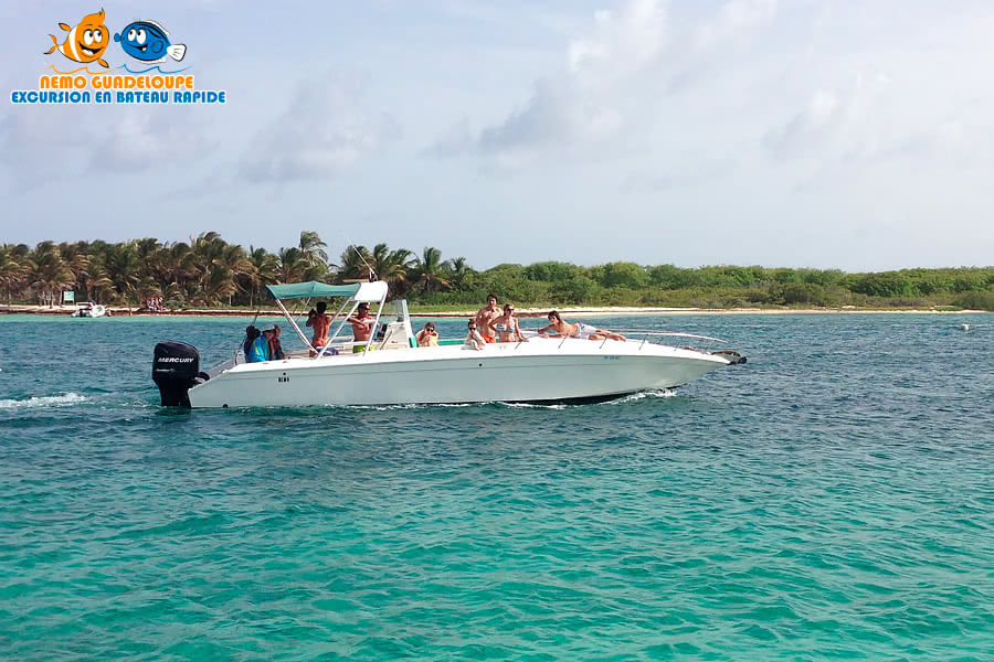 excursion petite terre speed boat